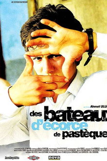 Des bateaux d'écorce de pastèques