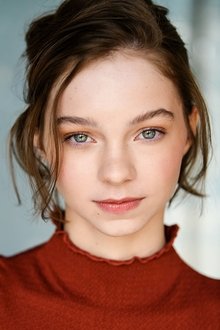 Photo of Emma Myers