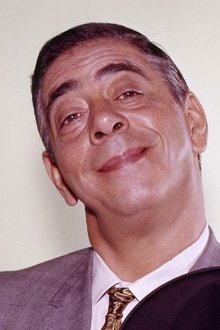 Photo of Robert Strauss