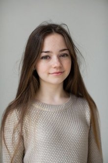 Photo of Ella Lee