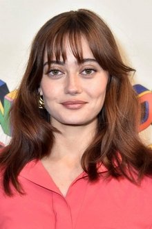Photo of Ella Purnell