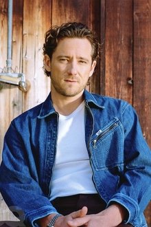 Photo of Lewis Pullman