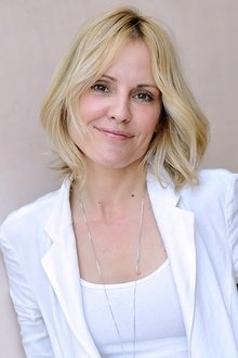 Photo of Emma Caulfield