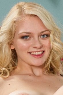 Photo of Alli Rae