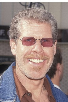 Photo of Ron Perlman