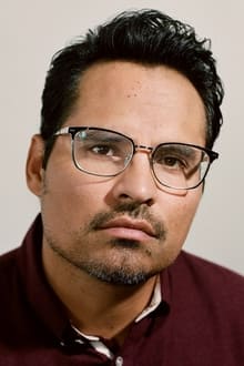 Photo of Michael Peña