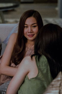 Chị Chị Em Em