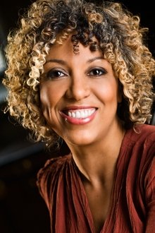 Photo of Lesley Ewen
