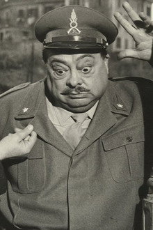 Un militare e mezzo