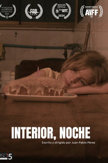 Interior, Noche