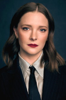 Photo of Morfydd Clark