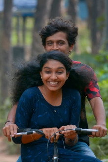 പ്രകാശൻ പറക്കട്ടെ