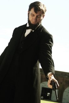 Abraham-Lincoln-vs.-Zombies