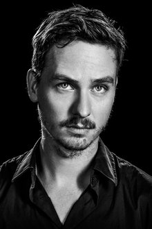 Photo of Tom Schilling