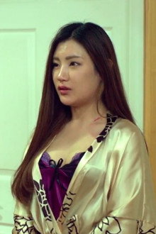 젊은 형수: 형의 여자를 탐하다