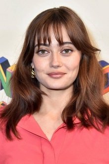 Photo of Ella Purnell