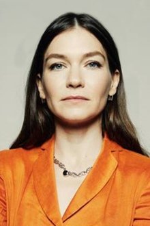 Photo of Hannah Gross