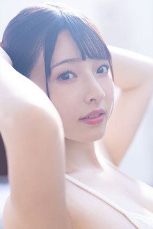 彩月七緒