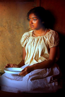 അക്കല്‍ദാമയിലെ പെണ്ണ്