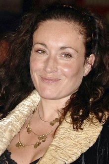 Photo of Lucy Cohu