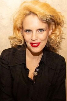 Photo of Anna Calvi