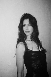 Photo of Anne Hathaway