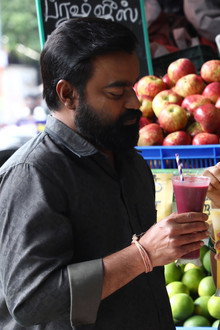 மனிதன்-தெய்வமாகலாம்