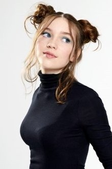 Photo of Alexa Swinton