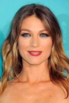 Photo of Natalie Zea