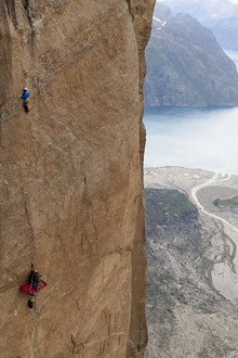 Big Walls Big Seas