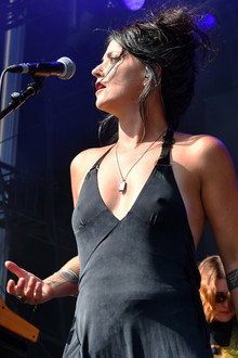 Sharon Van Etten & The Attachment Theory - Rock en Seine 2025