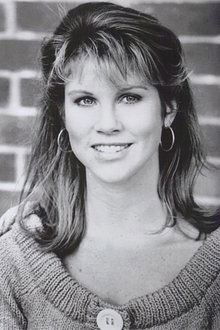 Photo of Leah Ayres