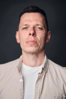 Photo of Lee Comley