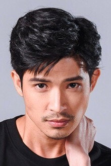 ยุทธนา เปื้องกลาง