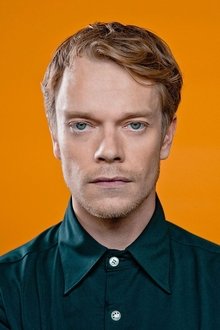 Photo of Alfie Allen