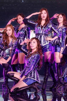 Girls' Generation ~LOVE & PEACE~ Japan 3rd Tour