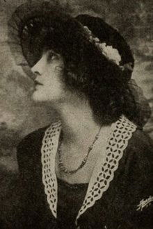 Photo of Claire McDowell