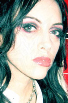 Roxy Saint