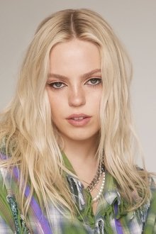 Photo of Reneé Rapp
