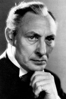 Photo of Lionel Atwill