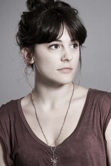 Photo of Phoebe Fox