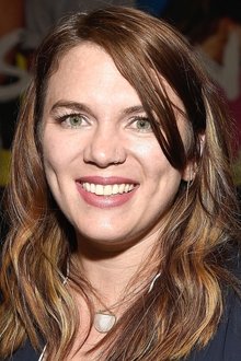 Photo of Hannah Macpherson
