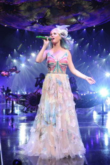 Katy Perry: Prismatic World Tour