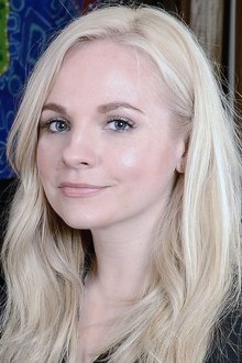 Photo of Georgia Moffett