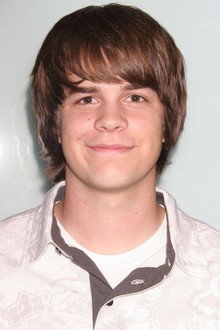 Photo of Johnny Simmons