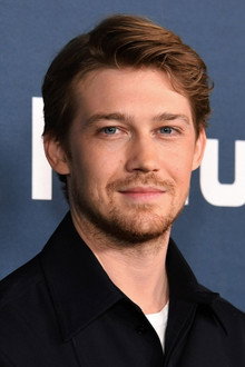 Photo of Joe Alwyn