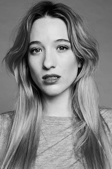 Photo of Sophie Lowe