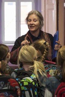 Přes-kosti-mrtvých