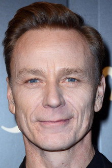 Photo of Ben Daniels