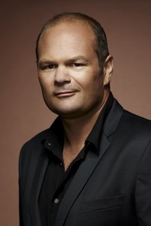 Photo of Chris Bauer